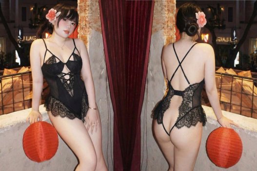 Đồ lót mới mặc ngay để anh thèm thuồng