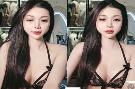 Nhìn em xinh là biết dâm thủy lênh láng